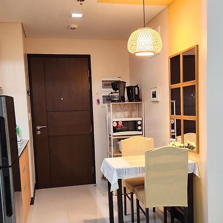 House Of B&Y At 101 Newport Across Naia T3 Apartment Manila Exterior photo